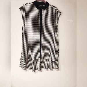 DKNY VERY PRETTY STRIPED SLEEVELESS BUTTON DOWN BLOUSE sz L